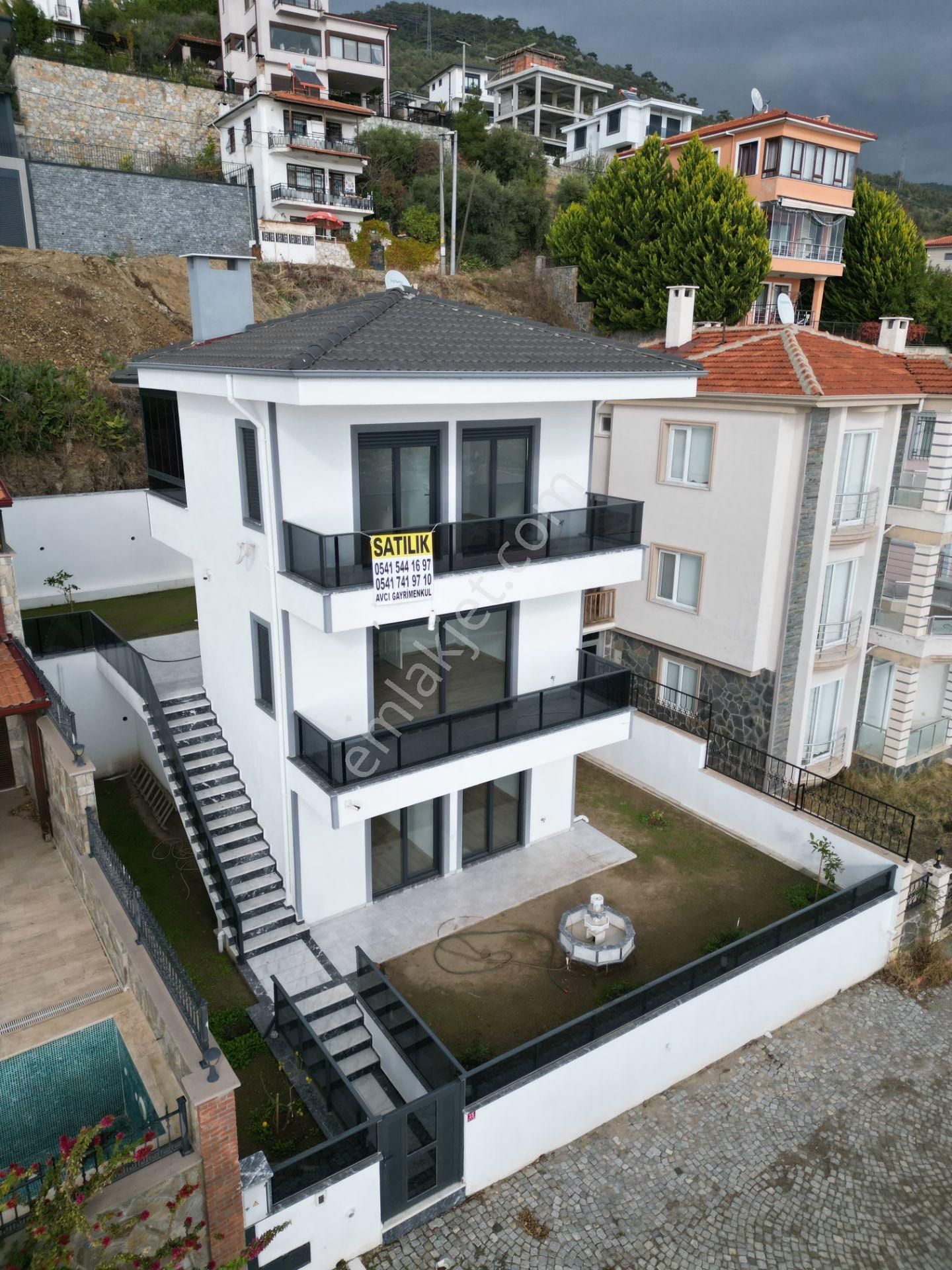 Edremit Altınoluk Satılık Villa Villa Avcısından Balıkesir Edremit Altınolukta Lebi Derya Manzaralı 3+2 Tek Müstakil Villa