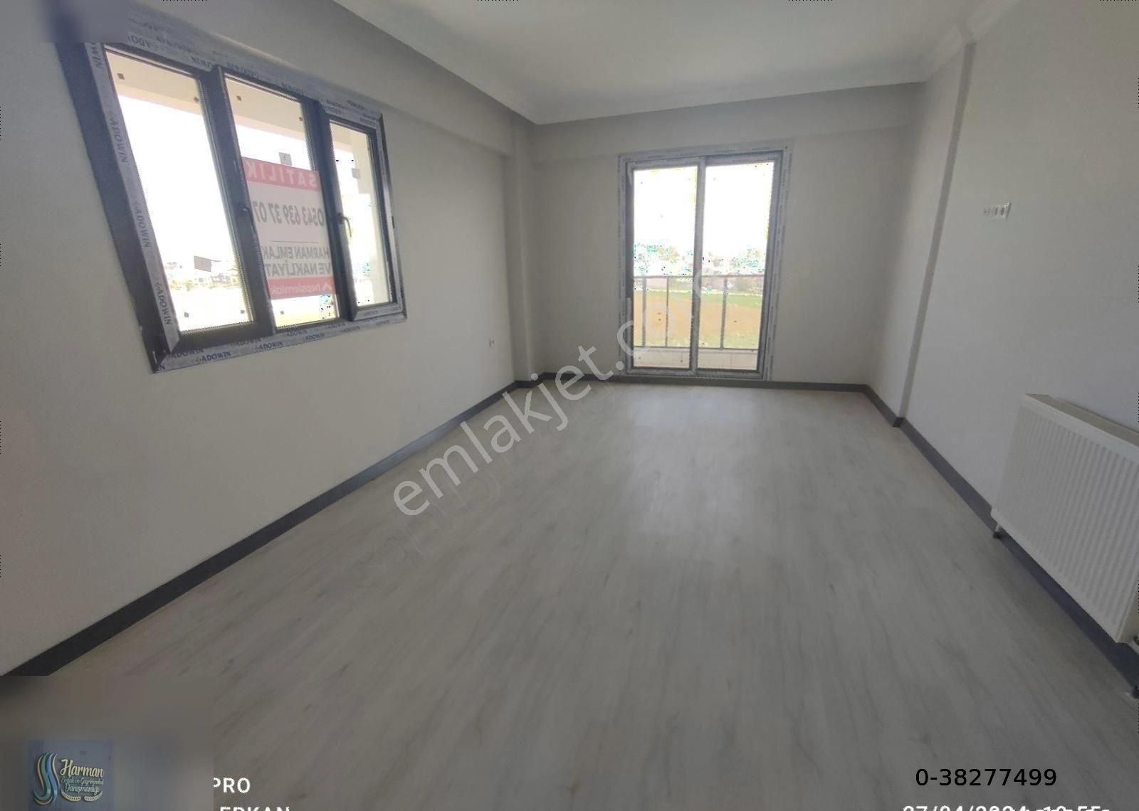 Uşak Merkez Atatürk Satılık Daire Y.s.s Caddesinde Kelepir Fiyat 250m2 5+2 Dubleks Daire