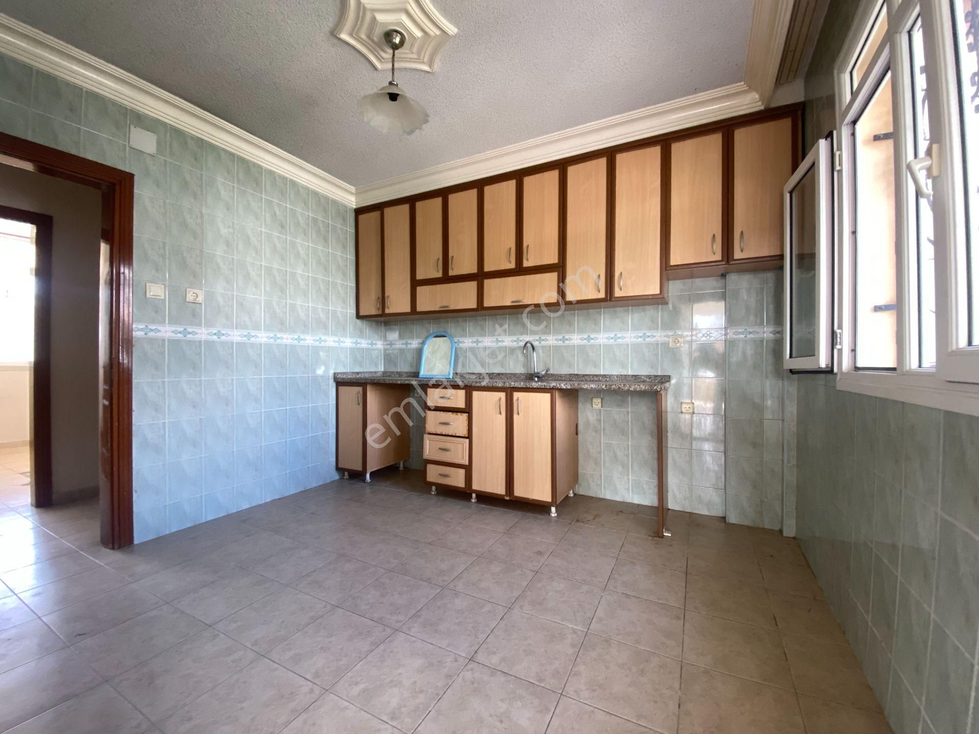 Yüreğir Seyhan Mh.150 M2 3+1 Çift Banyolu Hasarısz Kiralık Daire - Görsel 3