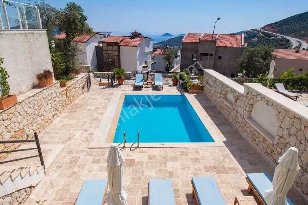 Kaş Kalkan Satılık Villa Kalkan Kızıltaş'ta 3+1 Villa