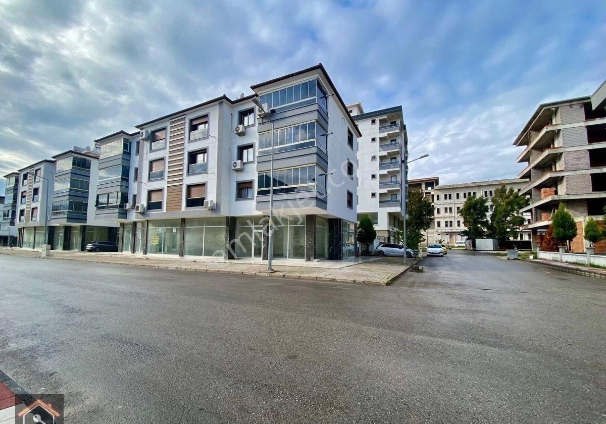Günay Emlak’tan Köşe Konumlu 100 M2 Kiralık Dükkan - Görsel 4