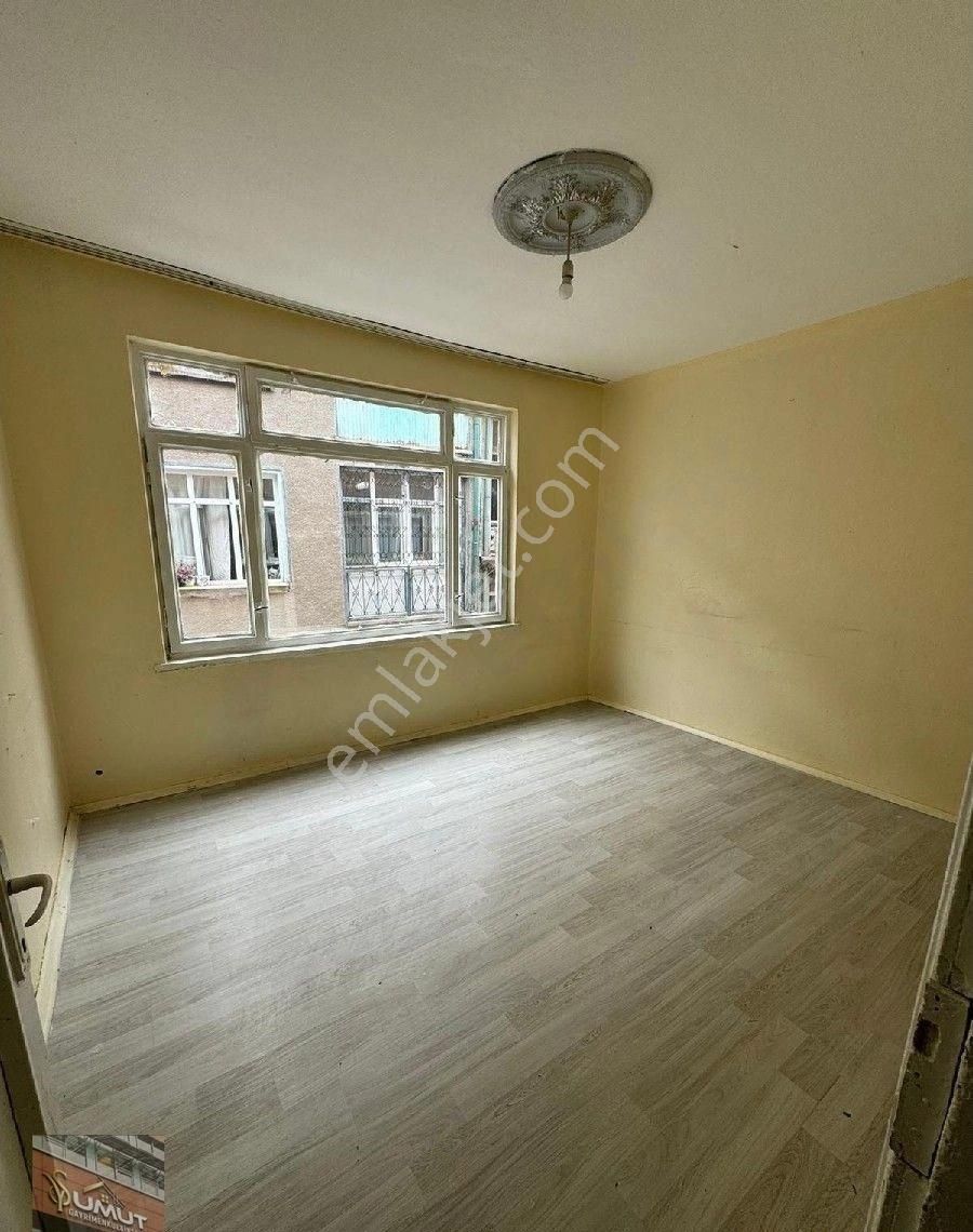 Karatay Aziziye Kiralık Daire Mevlana Yakını Aziziye Mahallesi 2+1 Arakat Sobalı Daire