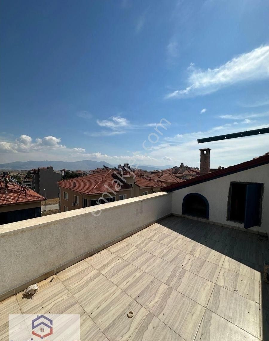 Acıpayam Aşağı Satılık Daire Şahin Emlak'tan Acıpayam Huzur Blv. 260 M2 4+2 Dubleks Daire