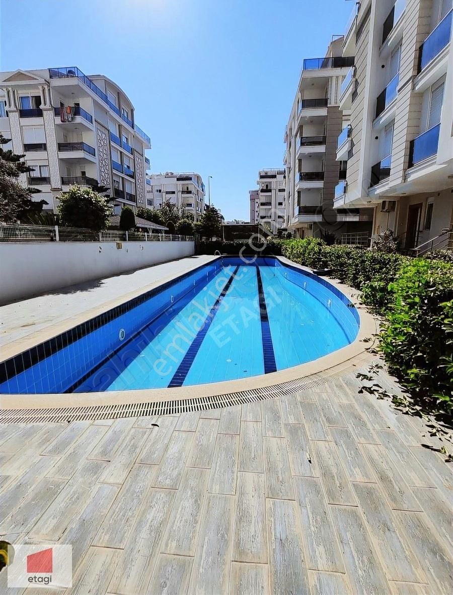 Konyaaltı Hurma Satılık Daire Mehmet Özcan'dan Hurma Prestij Park Residence'da Eşyalı, 3+1