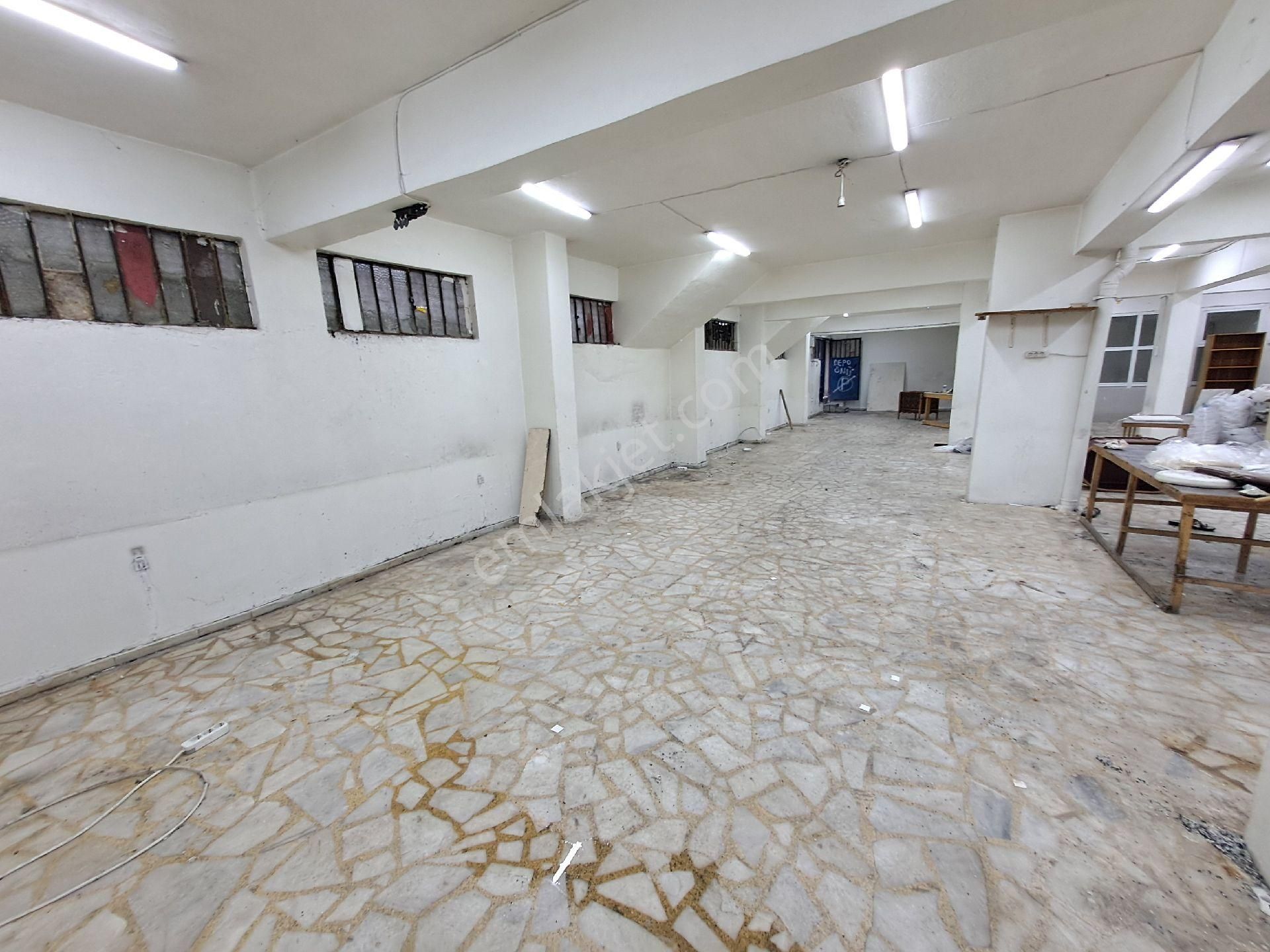 İstanbul Sultangazi Kiralık Atölye Rise Emlâk Tan Kiralık Düz Giriş Dükkan 270 M2 Sultan Çiftliği Mah De