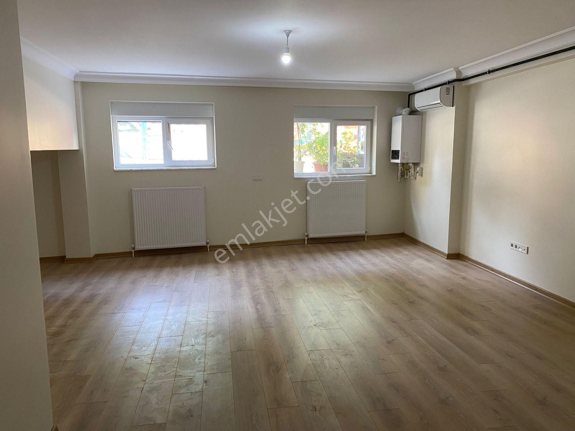 Üsküdar Aziz Mahmut Hüdayi Kiralık Daire Üsküdar Aziz Mahmutta 2+1 95m2 Kiralık Zemin Kat Daire