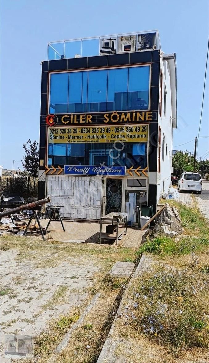 Büyükçekmece Celaliye Satılık Bina Büyükçekmece Celaliyede E 5 Cephe Komple Satılık Bina