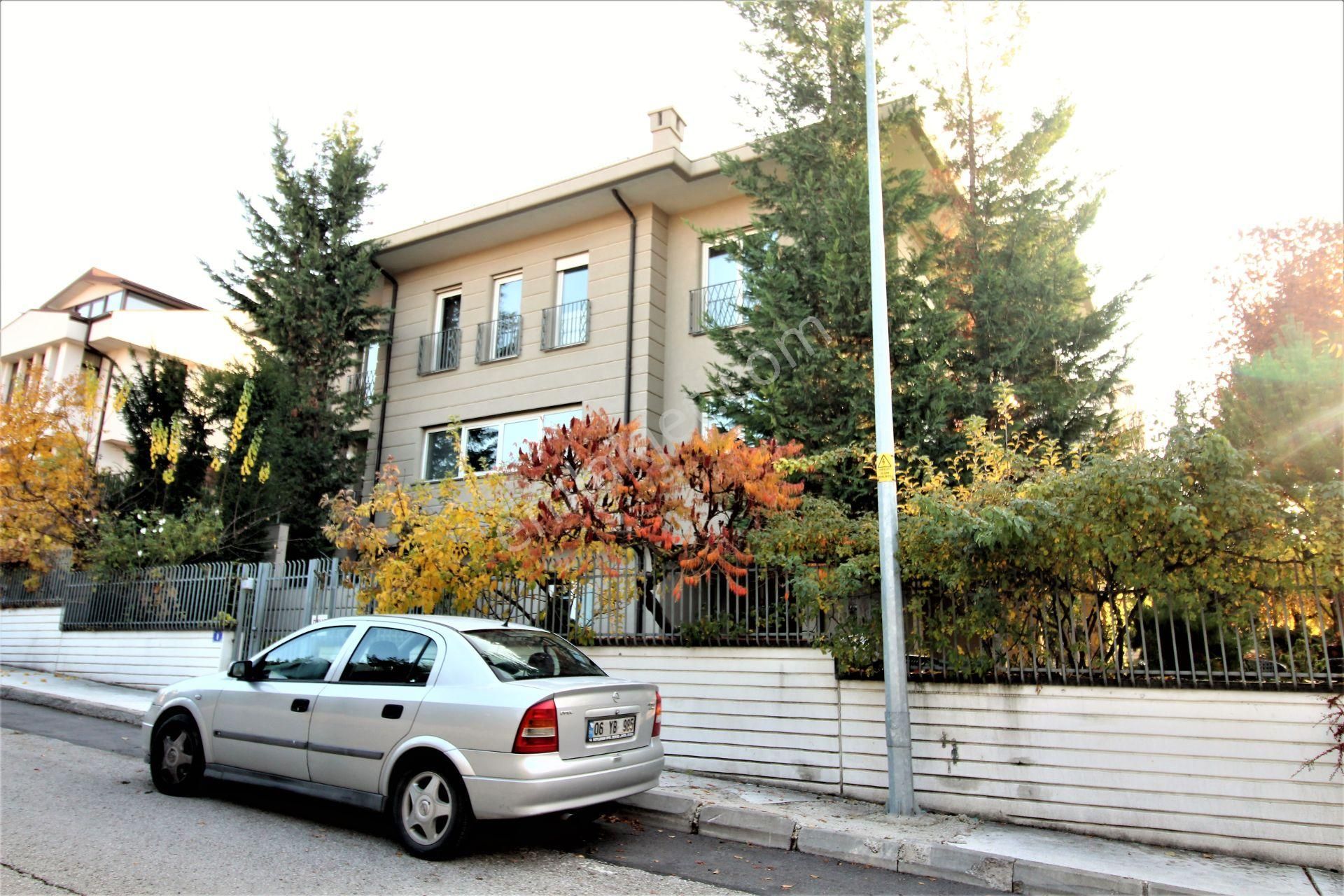 Mesa Kiralık Mobilyalı Villa 8+21200m2 Mesa Koru Çankaya Ankara - Görsel 33