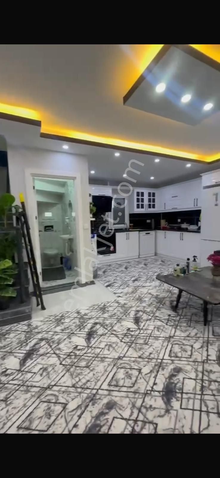 Marmaraereğlisi Yeniçiftlik Satılık Villa Star Yapıdan Yılın Son Kampanyası Doğa Ve Deniz Manzaralı 4+2 Triplex Villa