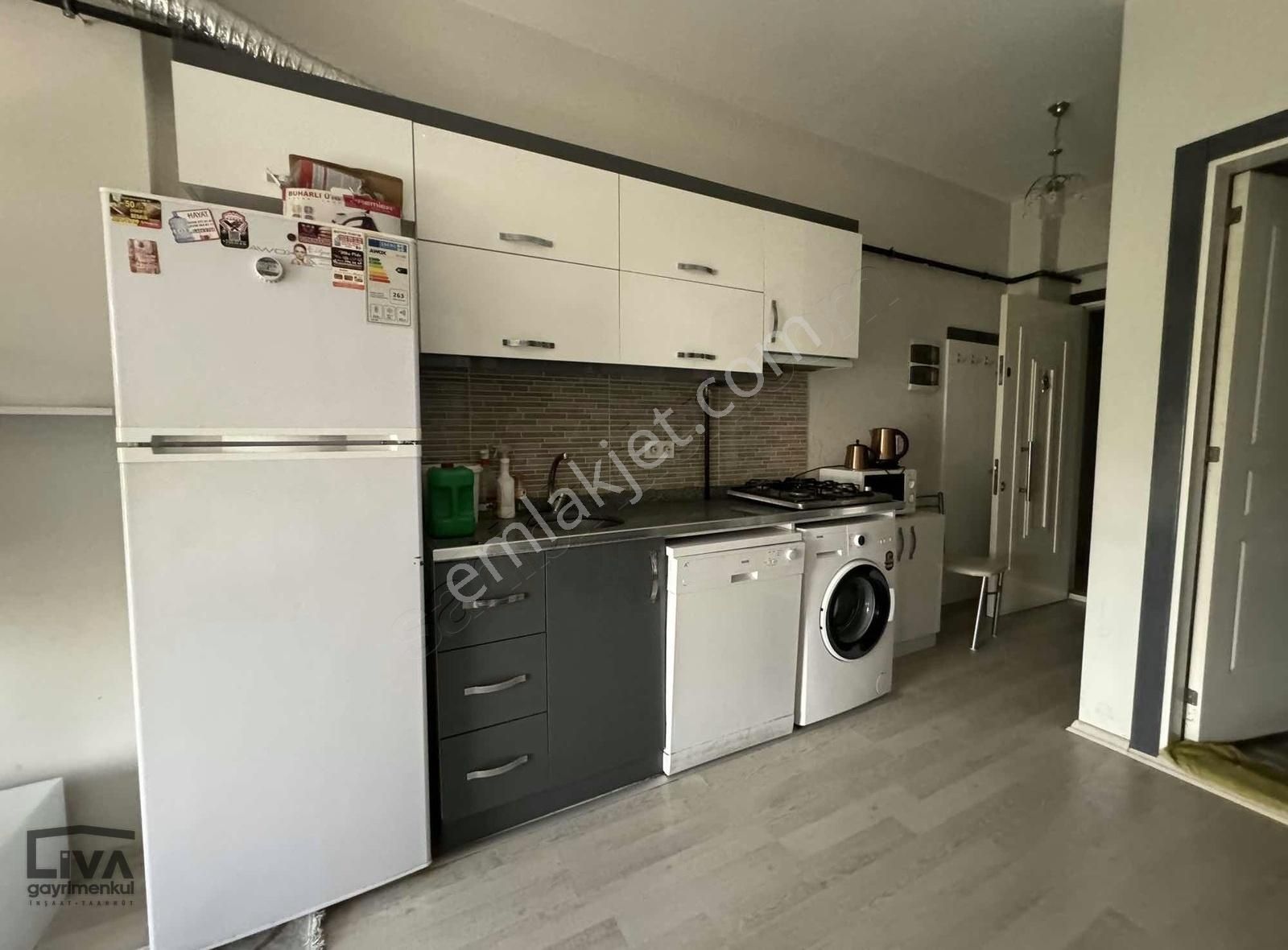 Merkezefendi Muratdede Kiralık Daire Liva'dan Devlet Hastanesi Karşısında 2+1 Kiralık Apart