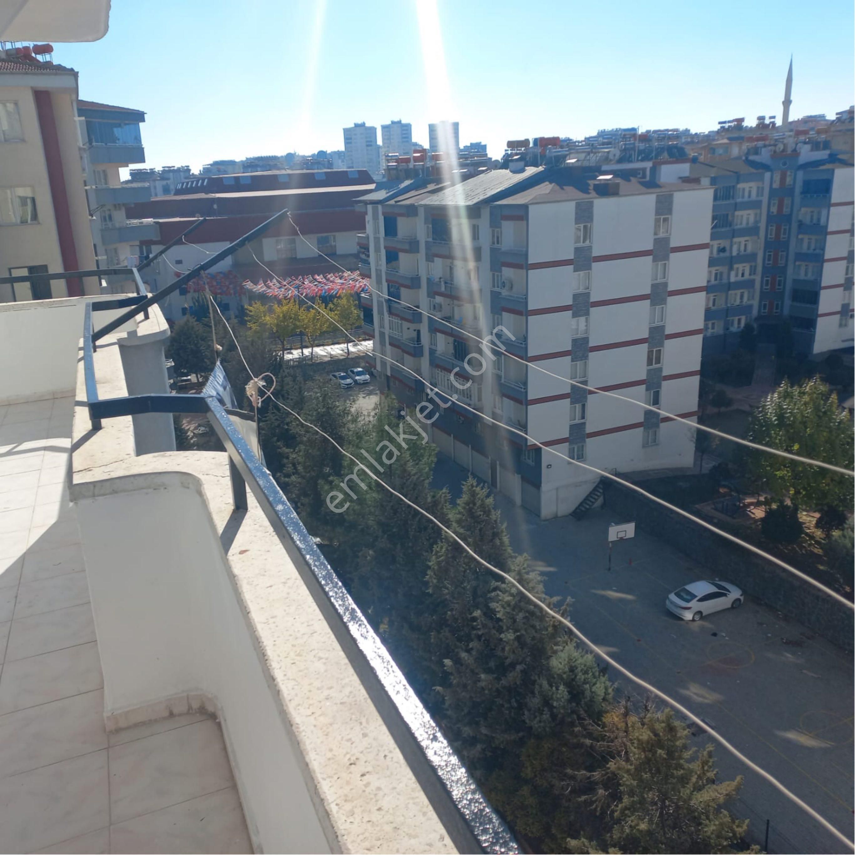 Şahinbey Karataş Satılık Daire Karataş Mahallesi Satılık Daire 3+1 160 M2 Full Yapılı Hasarsız Bireysel Kombili