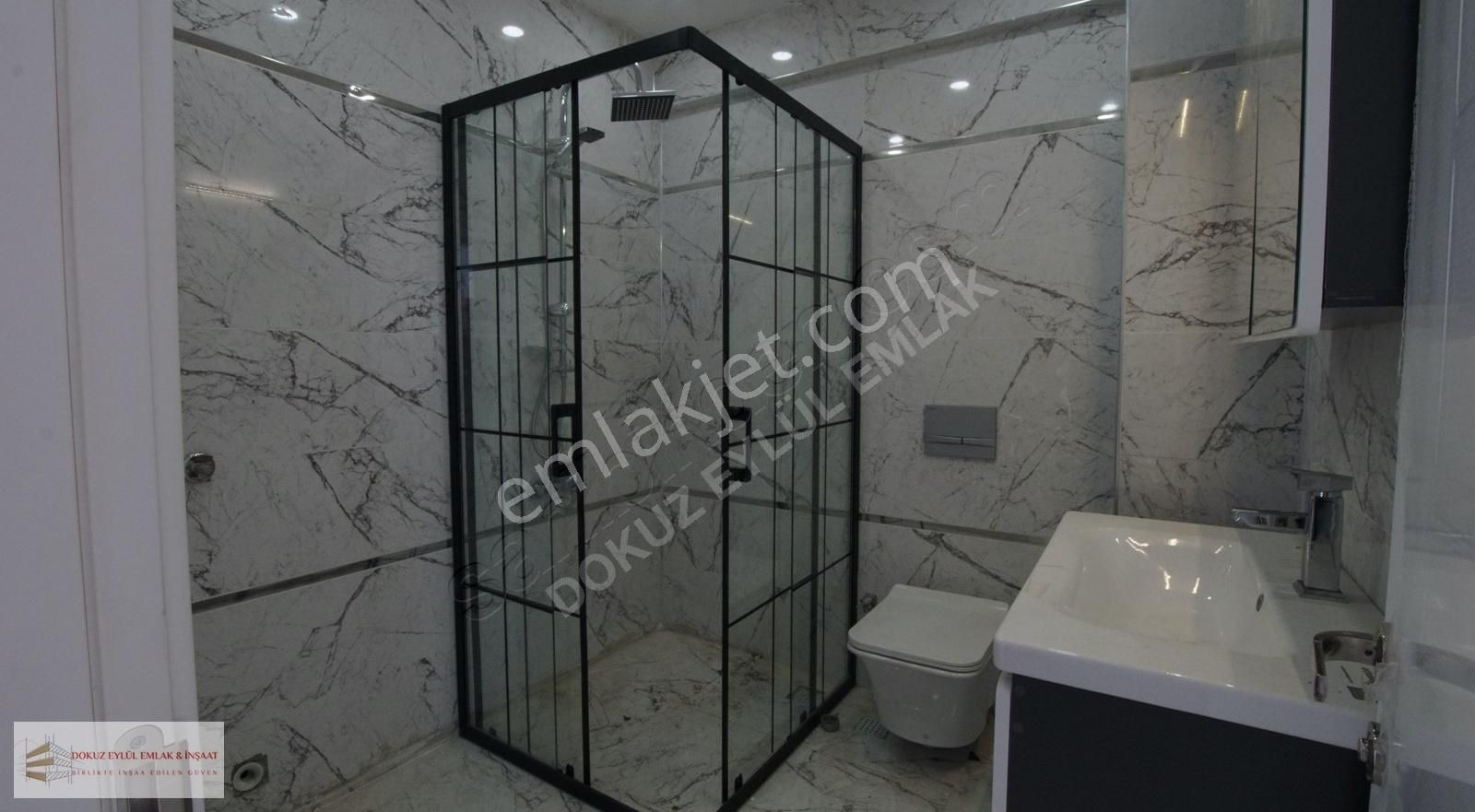 Dikili Gazipaşa Mah. Doğal Gazlı Alttan Isıtmalı Triplex Villa - Görsel 13