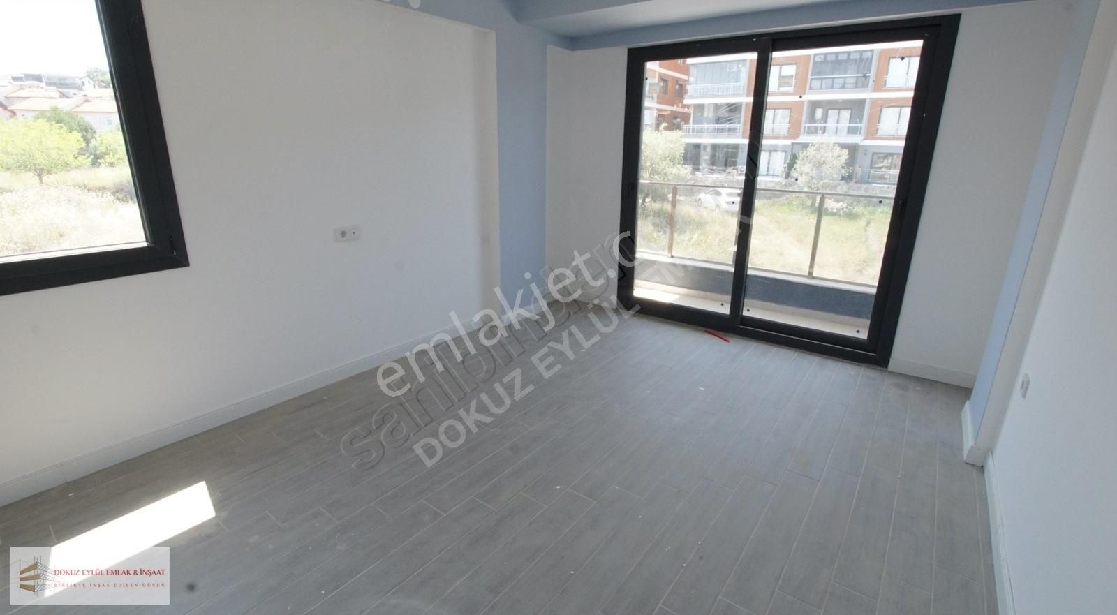 Dikili Gazipaşa Mah. Doğal Gazlı Alttan Isıtmalı Triplex Villa - Görsel 8