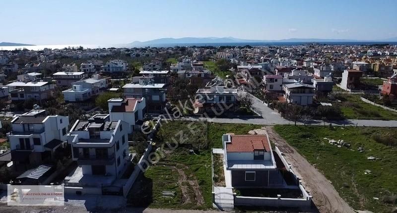 Dikili Cumhuriyet Satılık Villa Dikili Cumhuriyet Mahallesi'nde Yatay Mimari Villa