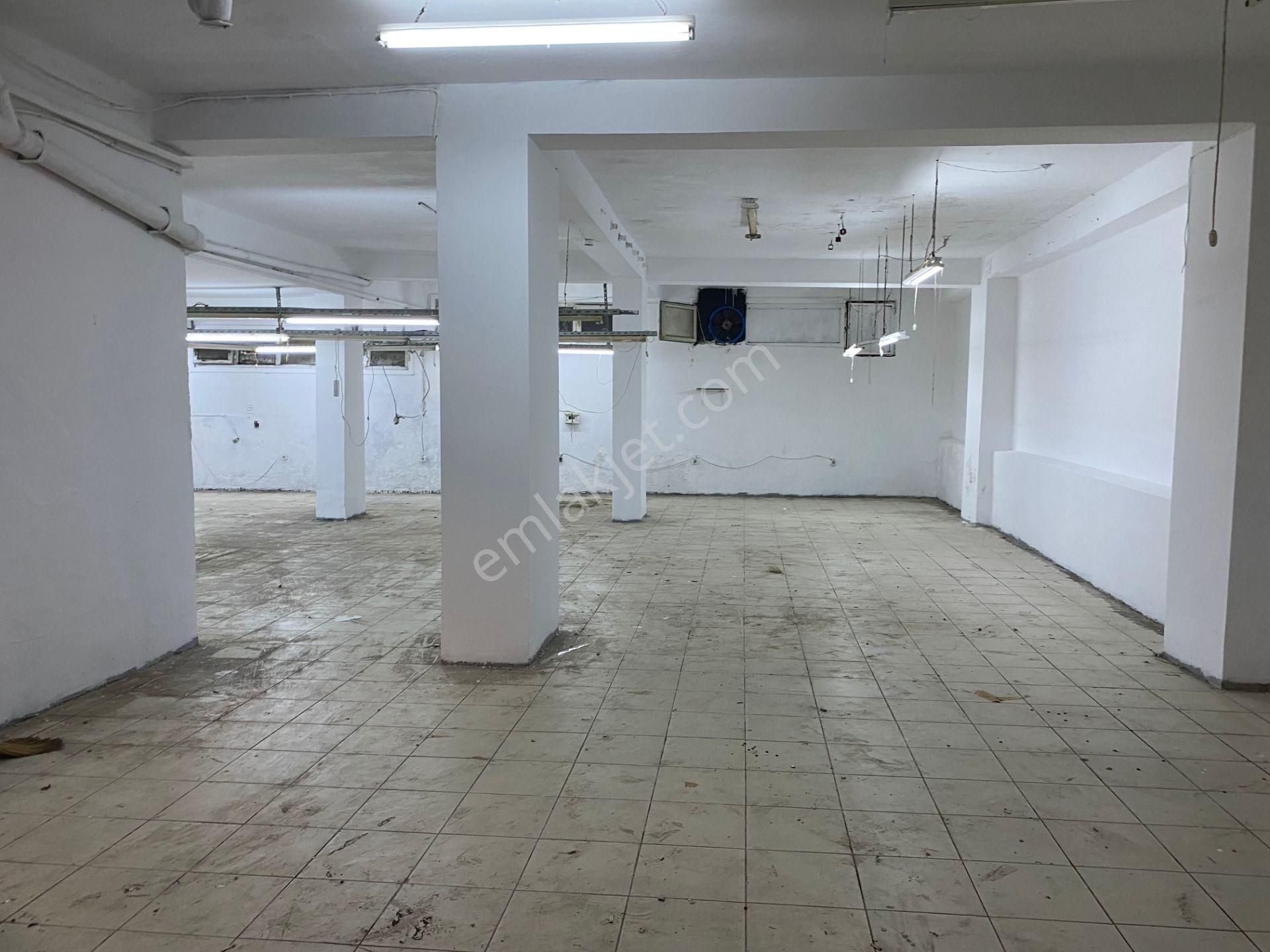 Avrupa Emlak Tan Esenler Davut Paşa Mah 300m² Kiralık Yarım Bodrum Dükkan,konfeksiyon Atölye,imalat