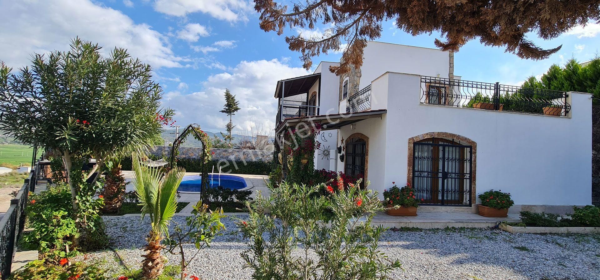 Milas Dörttepe Satılık Daire D-2544 Tuzla Bargilyum Da Satılık Özel Havuzlu Villa