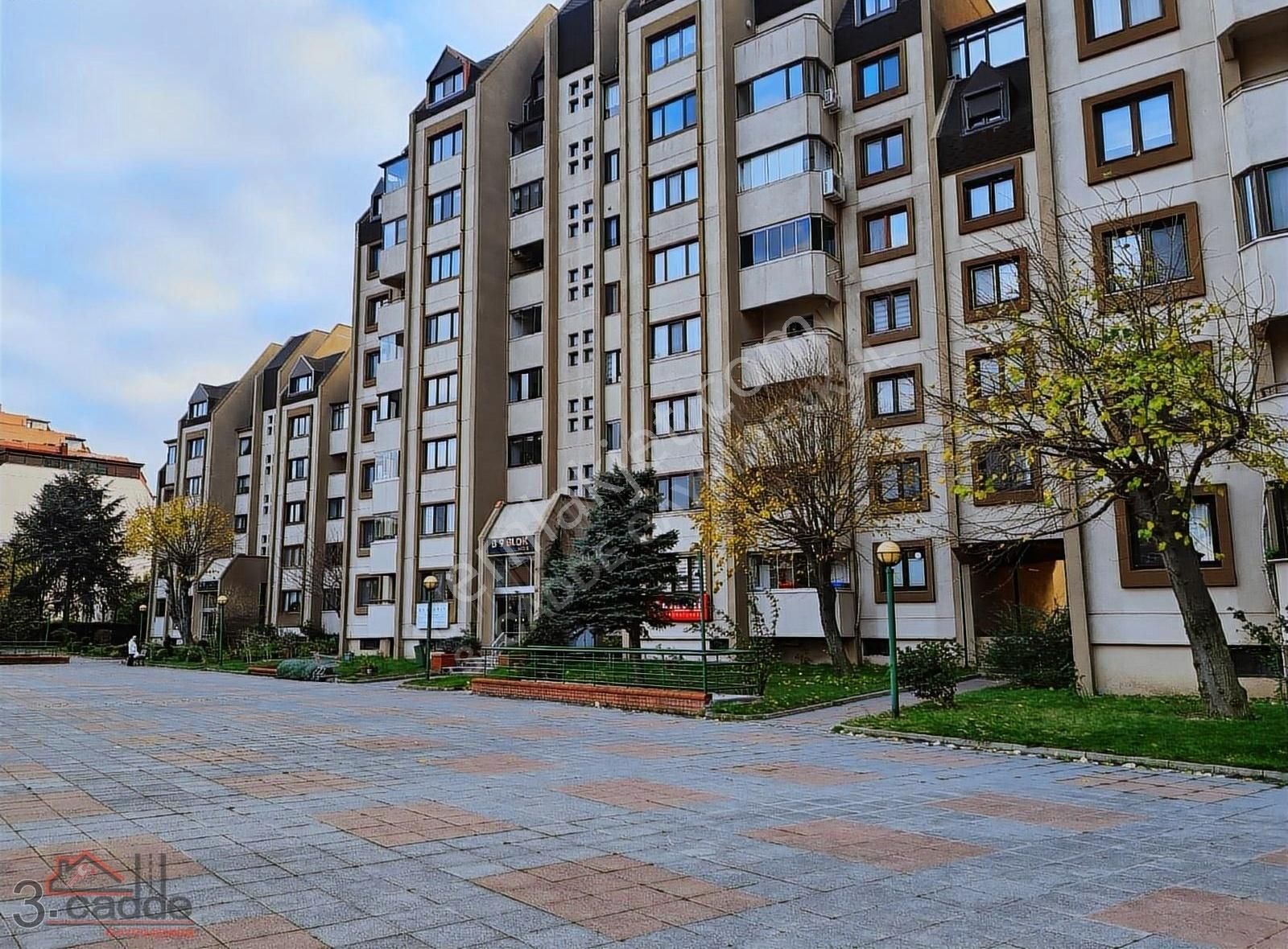 Başakşehir Bahçeşehir 1. Kısım Kiralık Daire Bahçeşehir Defne Blokları Büyük B Tipi İşyerine Uygun Kiralik