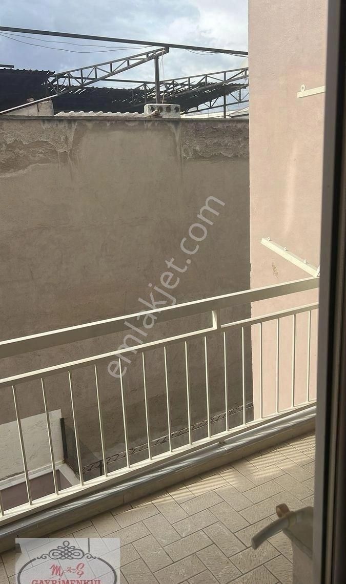 Salihlide M&ş Gayrumenkulden Geniş 3+1 Dairemiz Satılıktır.. - Görsel 7