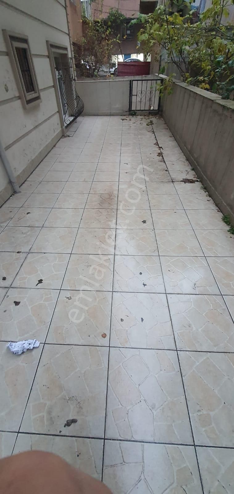 Efka'dan Yenibosna Merkez Camiisine Yakın Satılık 1+1 Bahçe Kat Daire - Görsel 21