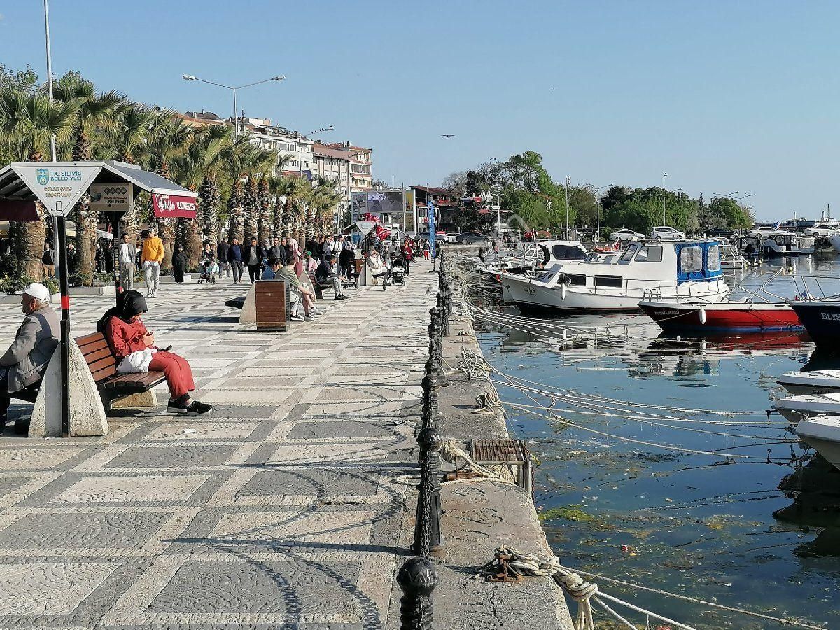 Silivri Kadıköy Satılık Tarla Kadıköyde Yerleşim İçinde Satılık 336 M2 Arsa