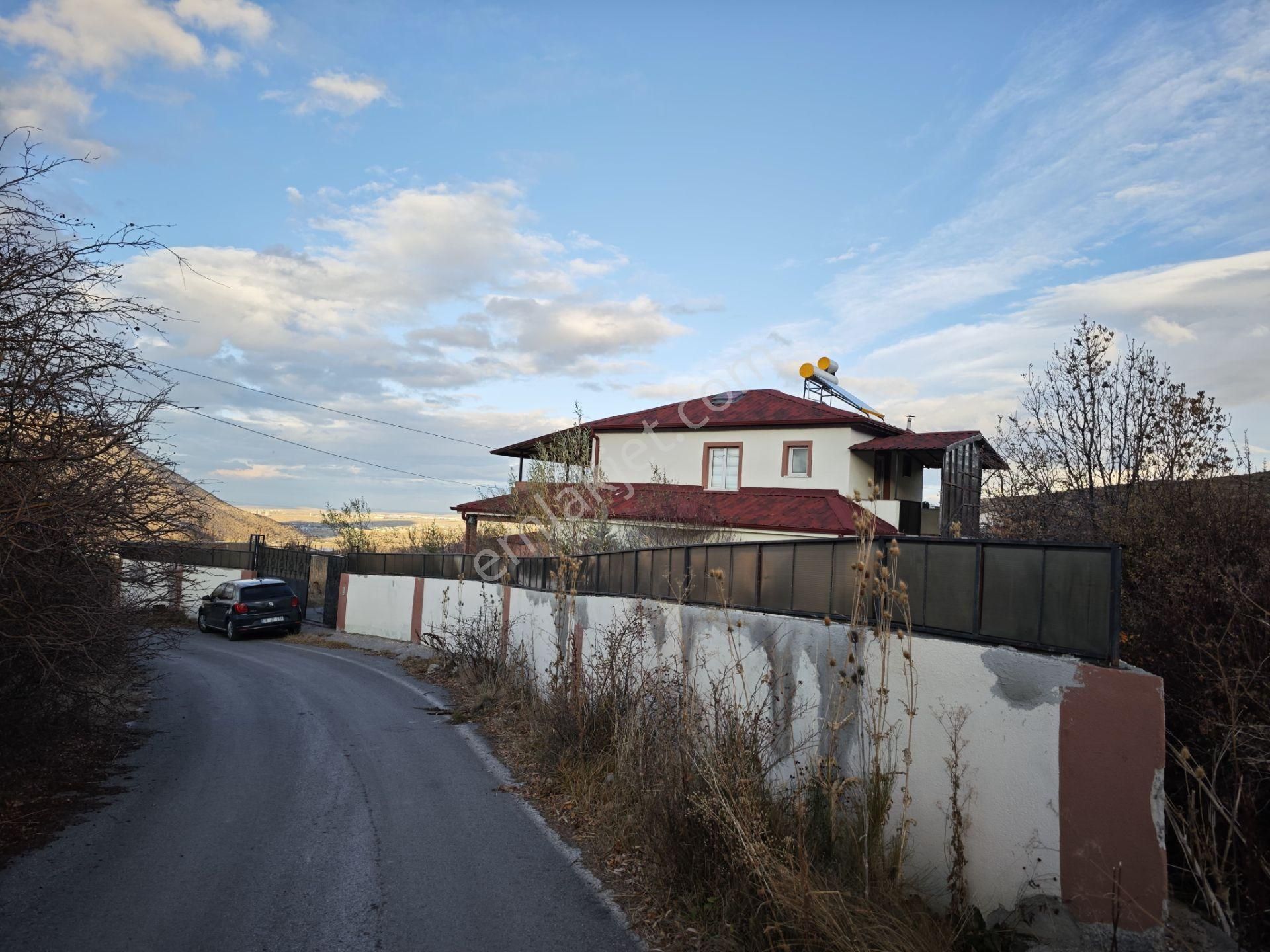 Melikgazi Kıranardı Satılık Bağ & Bahçe Kıranardında Satılık Manzaralı Teraslı Villa