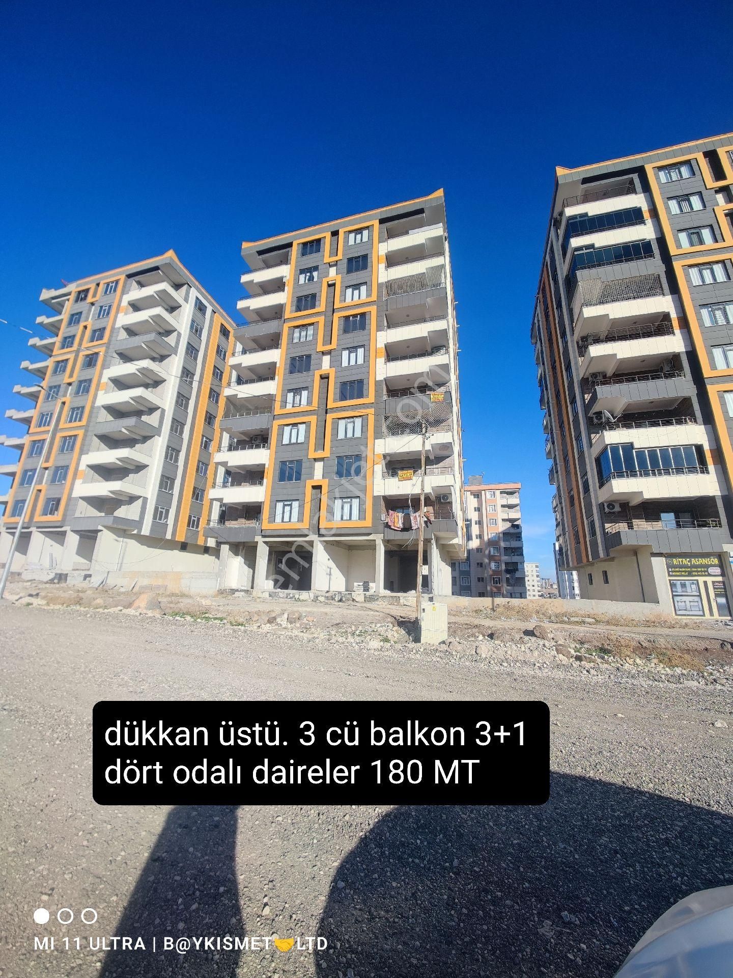 Karaköprü Mehmetçik Satılık Daire 4 Odalı Maşuk Florya Ada Petrol Ofis Yanı 180 Mt Dükkan Üstü Kat 3 Ful+ful