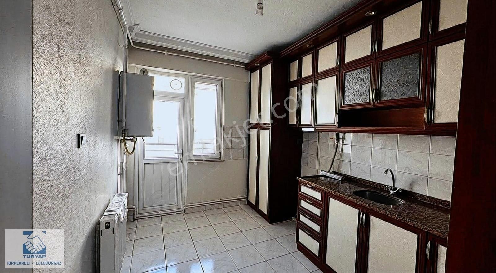 Lüleburgaz Kurtuluş Satılık Daire Turyaptan Kurtuluş Ferah Sok.3+1 Satılık 130 M2 Masrafsız Daire