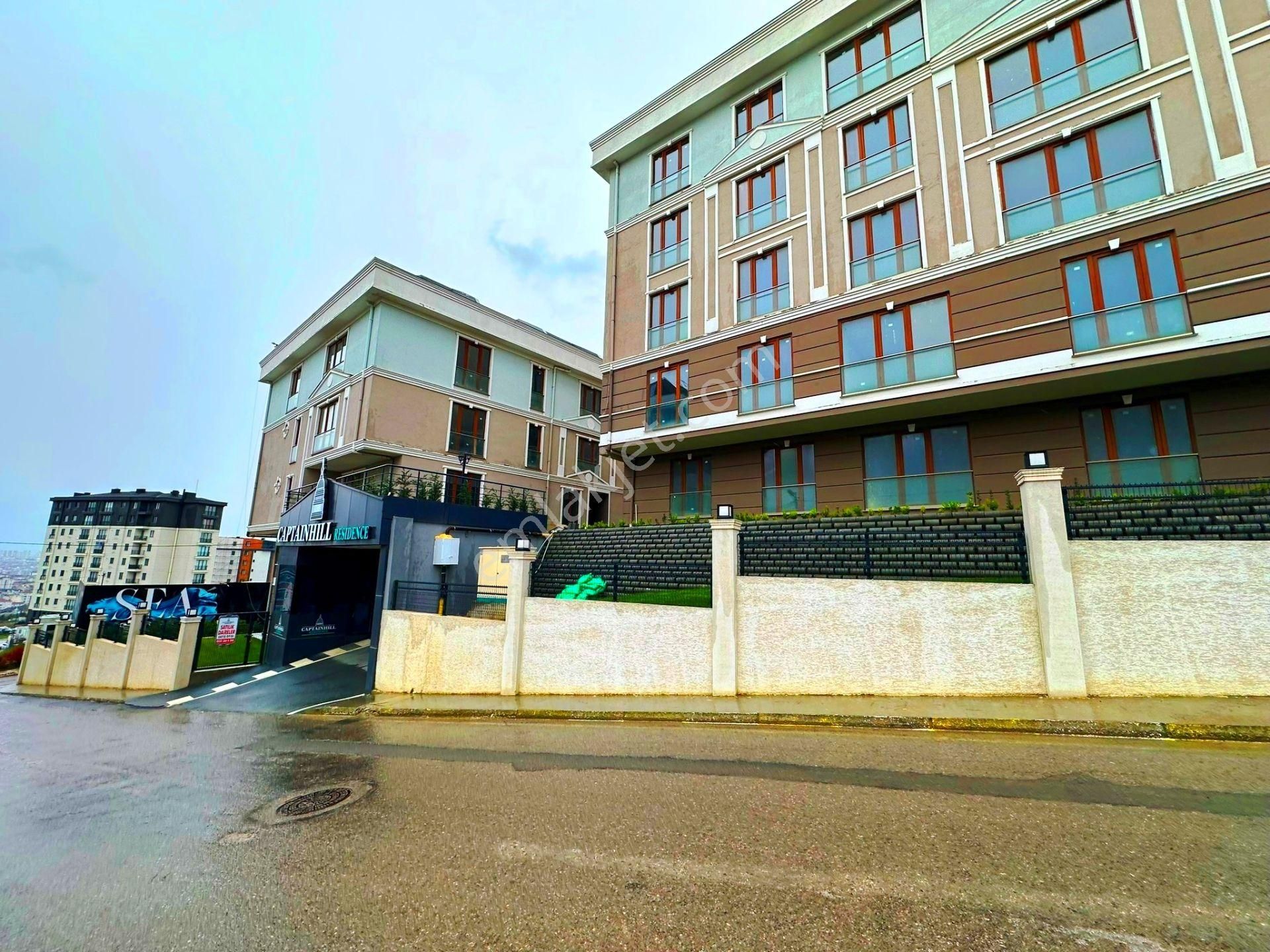 Pendik Fevzi Çakmak Satılık Residence Pendik Captain Hill'de 210m2 Ada Mutfak Bahçeli '0' Satılık 3+1