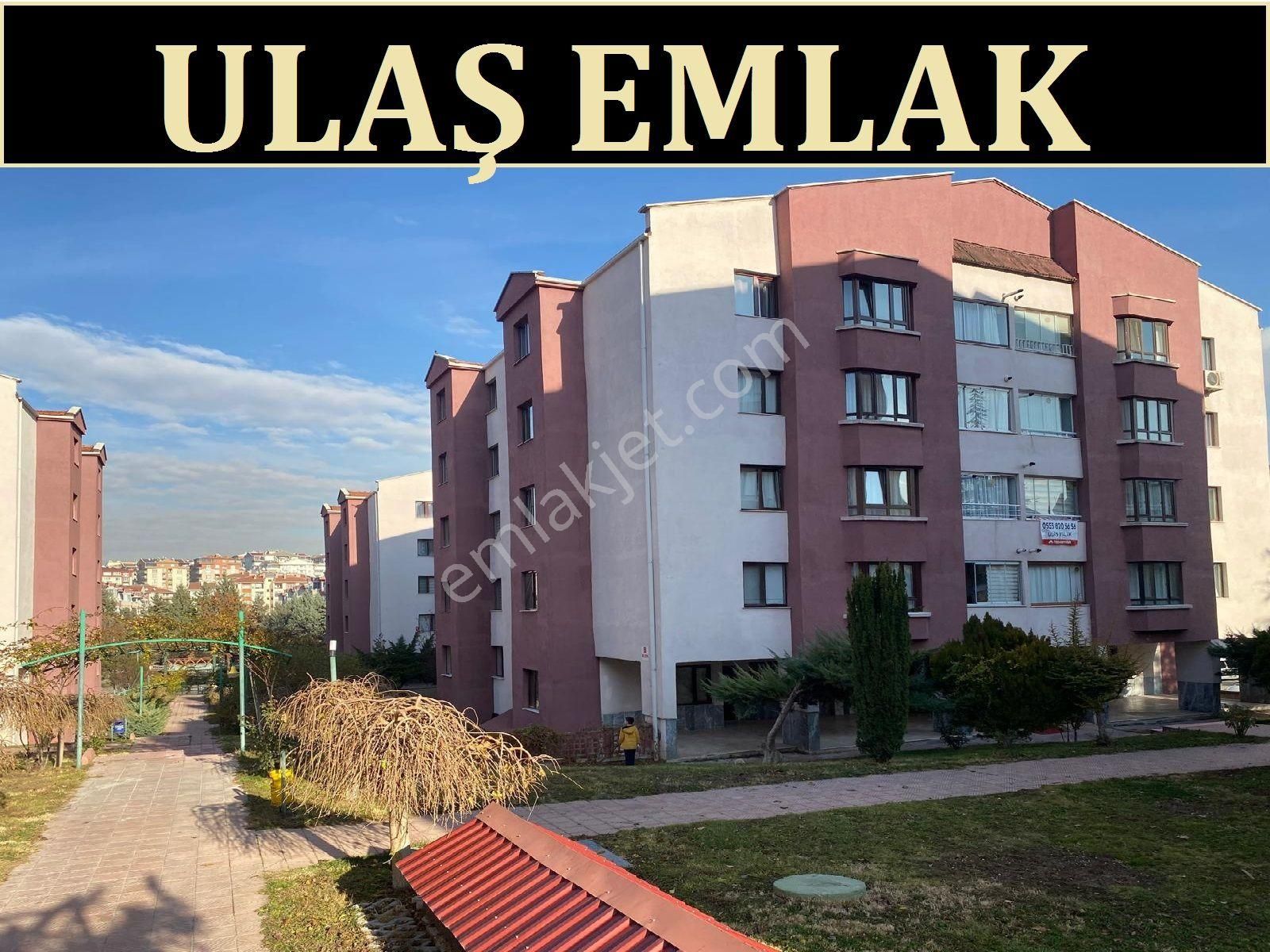 Etimesgut Oğuzlar Satılık Daire Ulaş Emlak Elvankent Ana Bulvarda Site İçi 2. Katta Güney