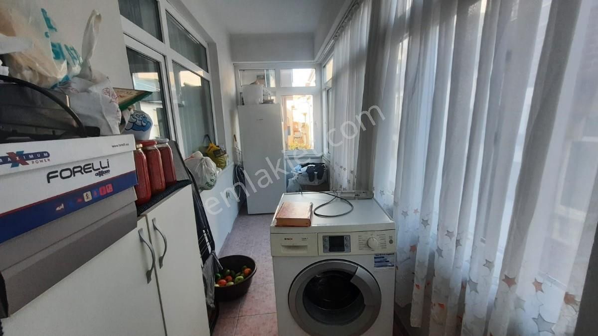 Üsküdar Cumhuriyet Satılık Daire Geniş 3+1 Arayanlara Arakat Daire 130 M2