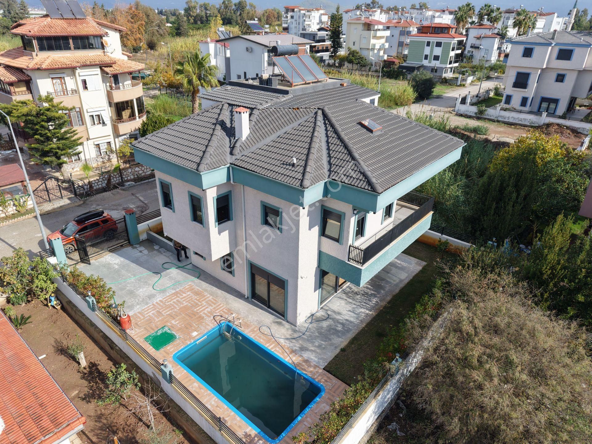 Finike Hasyurt Satılık Villa Bmk Emlaktan Antalya Finike De Muhteşem Satılık Triplex Villa