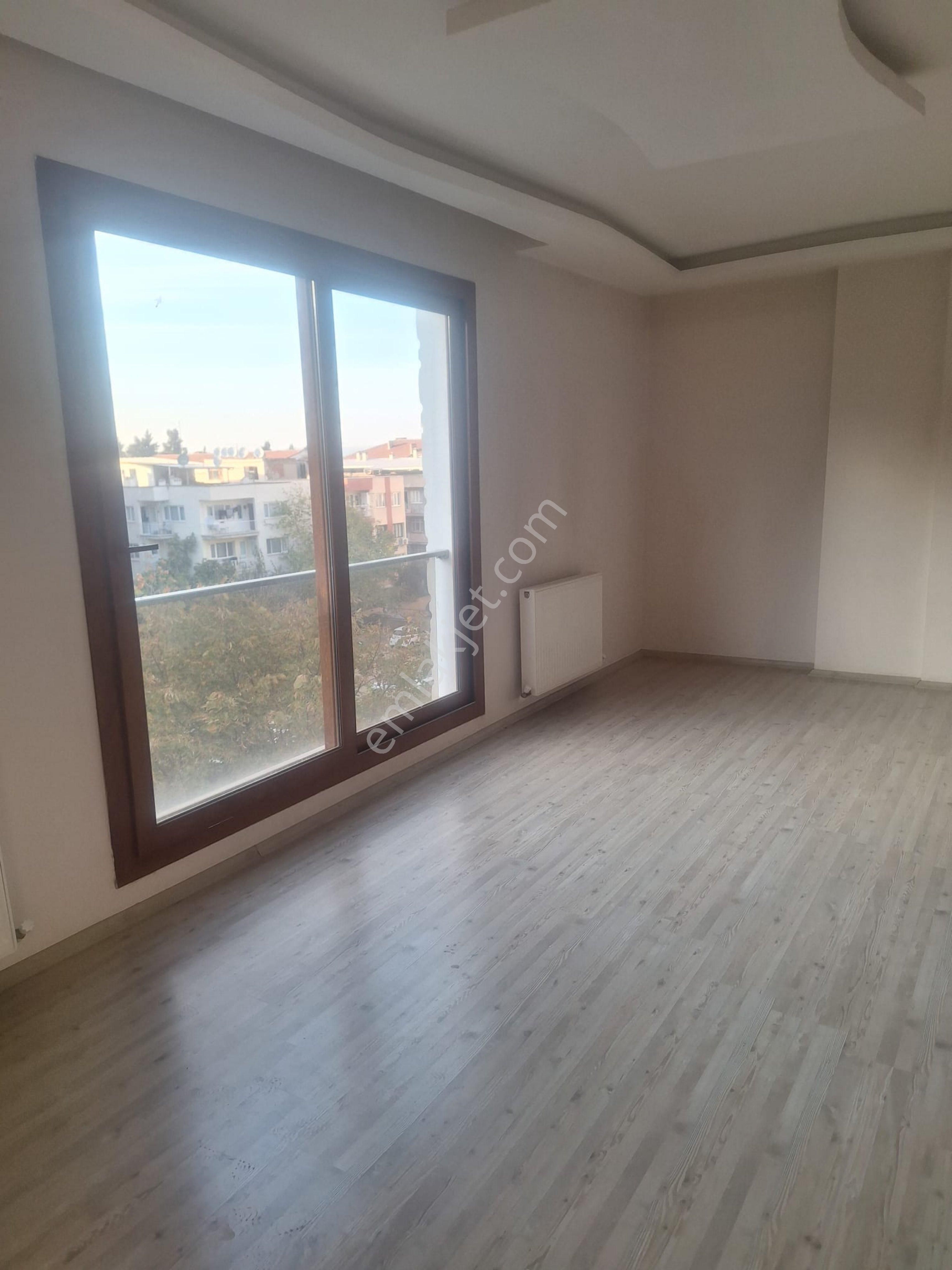 Şehzadeler Peker Kiralık Daire Manisa Şehzadeler Peker Mah. Kafeler Sokağında 4 Yıllık Bina Kiralık 2+1 Kapalı Mutfak Daire