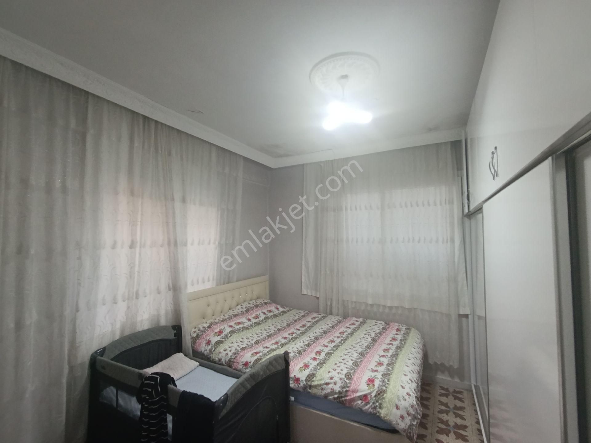 Çok Uygun.. Gülpınar'da Satılık 3 Katlı Müstakil Ev 🏡 - Görsel 5