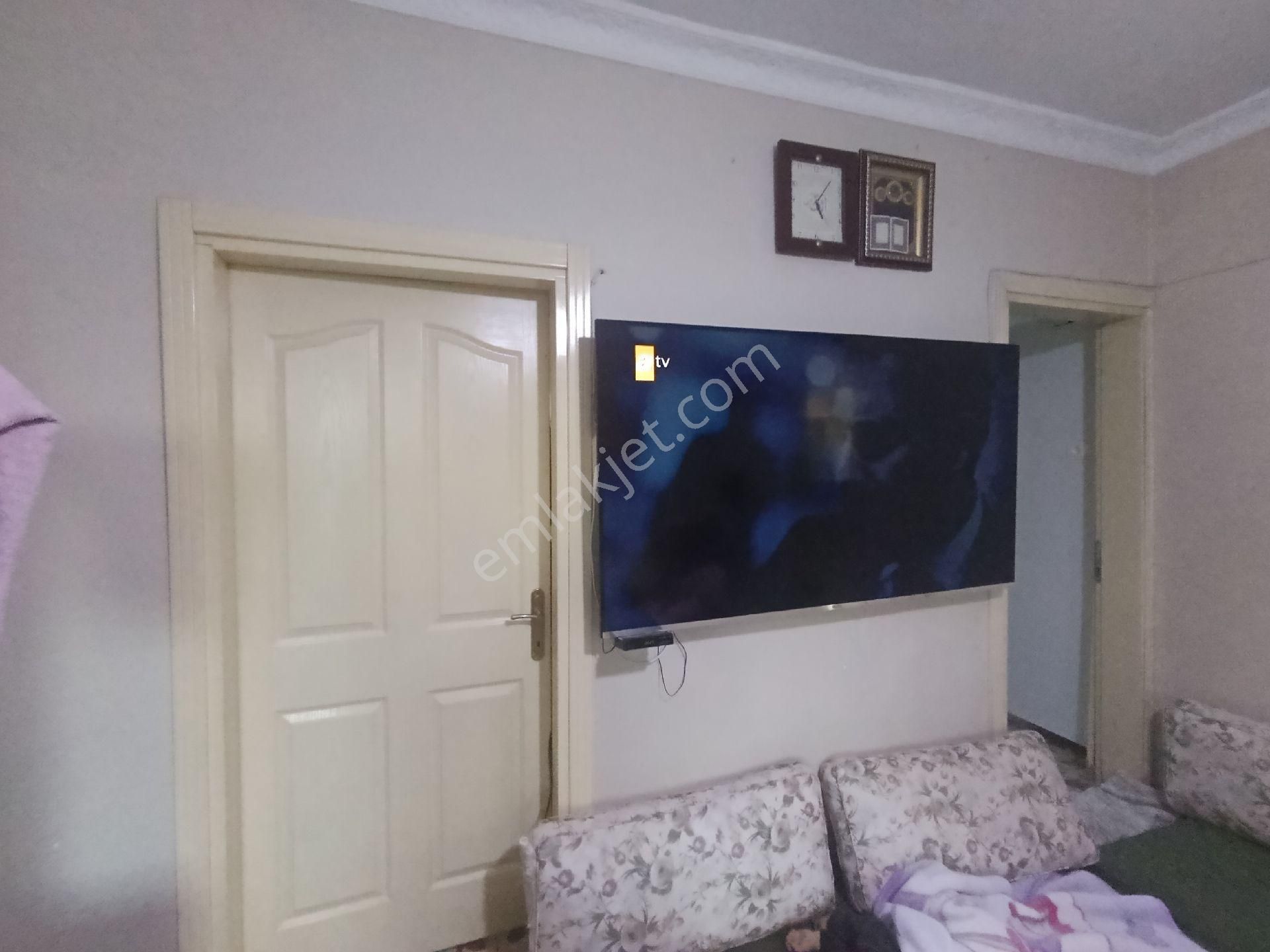 Çok Uygun.. Gülpınar'da Satılık 3 Katlı Müstakil Ev 🏡 - Görsel 7