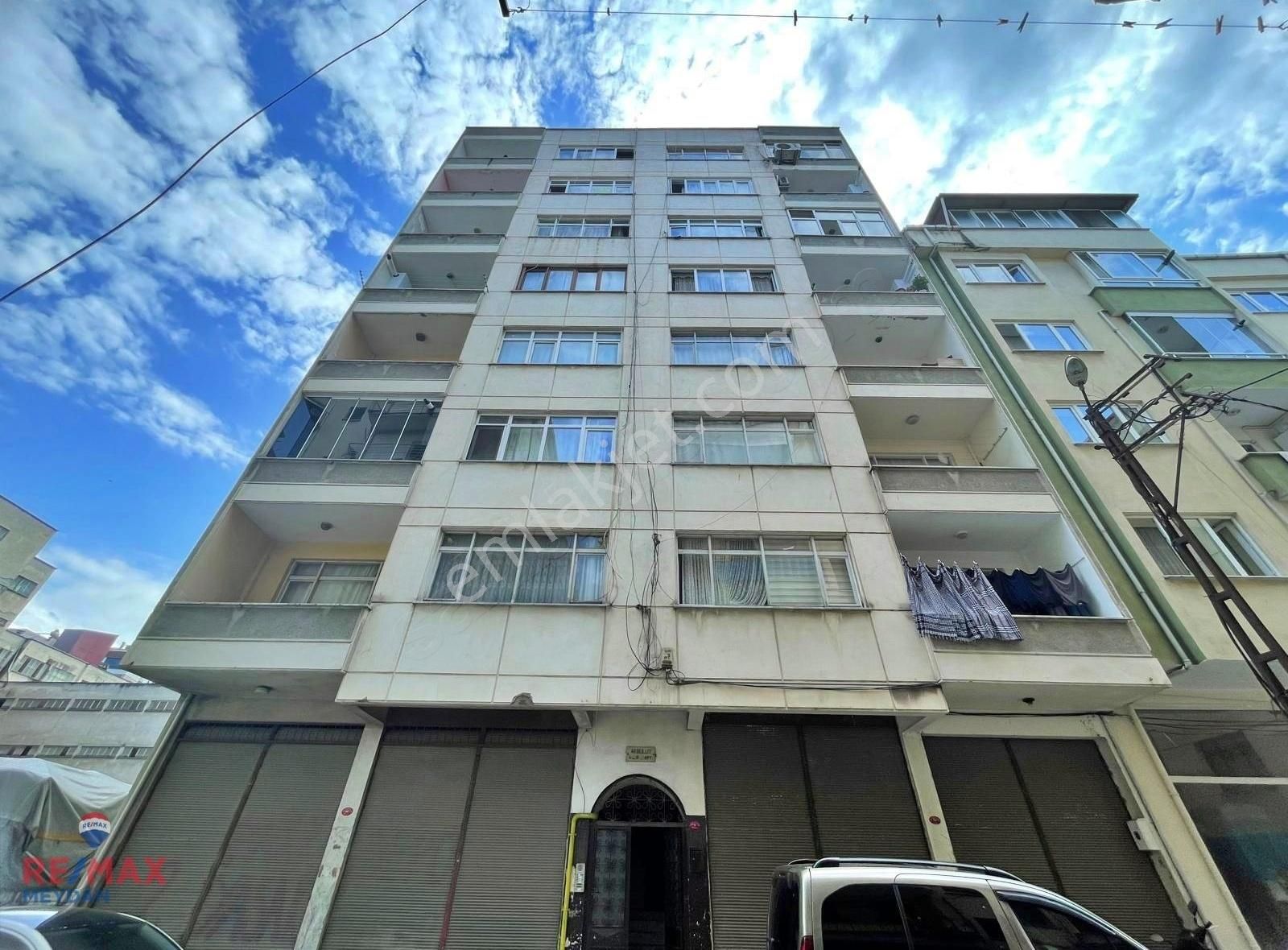 Akçaabat Yaylacık Satılık Daire Remax Meydan Yaylacık Hastane Yanı Satılık 3+1 Daire