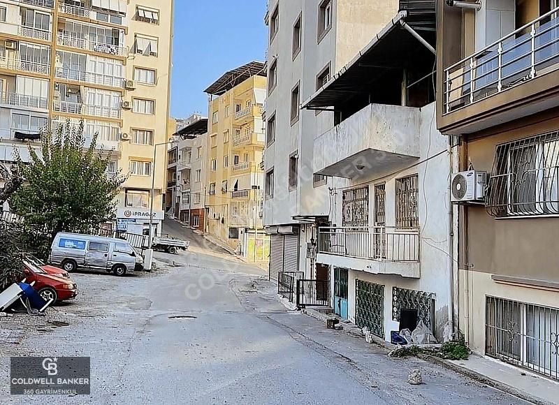 Serkan Eskit'ten Katip Çelebi Hst Yakını 199 M2 Kiralık Dükkan