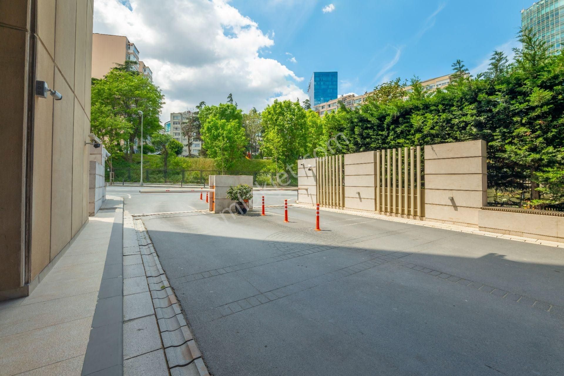 Bellevue Resıdence'da Deniz Manzaralı Dubleks 4+1 Satılık Daire