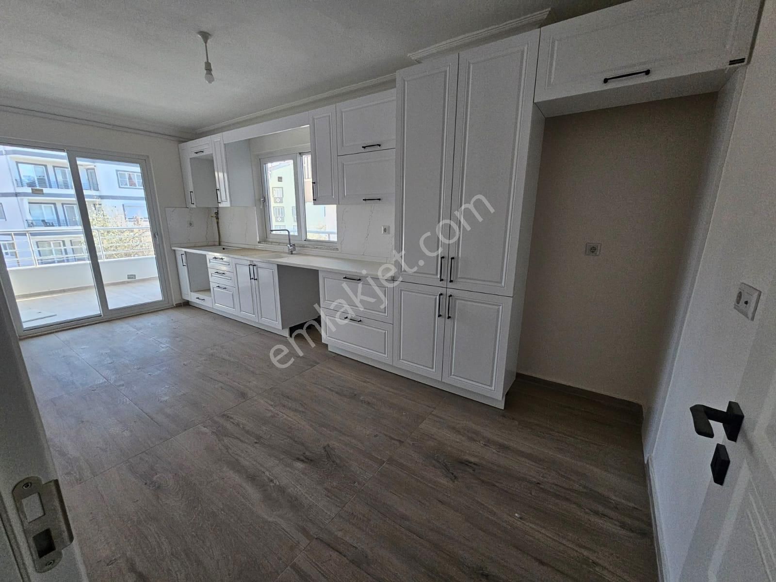 Burhaniye Mahkeme M. Okullar Bölgesinde 140 M2 Satılık 3+1 Daire - Görsel 2