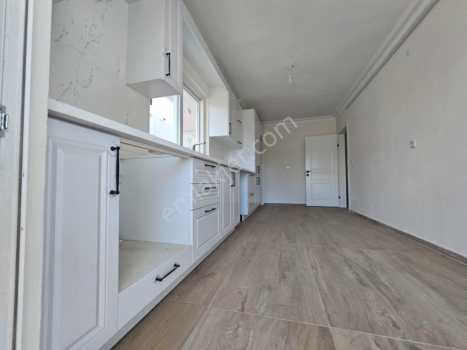 Burhaniye Mahkeme M. Okullar Bölgesinde 140 M2 Satılık 3+1 Daire - Görsel 3