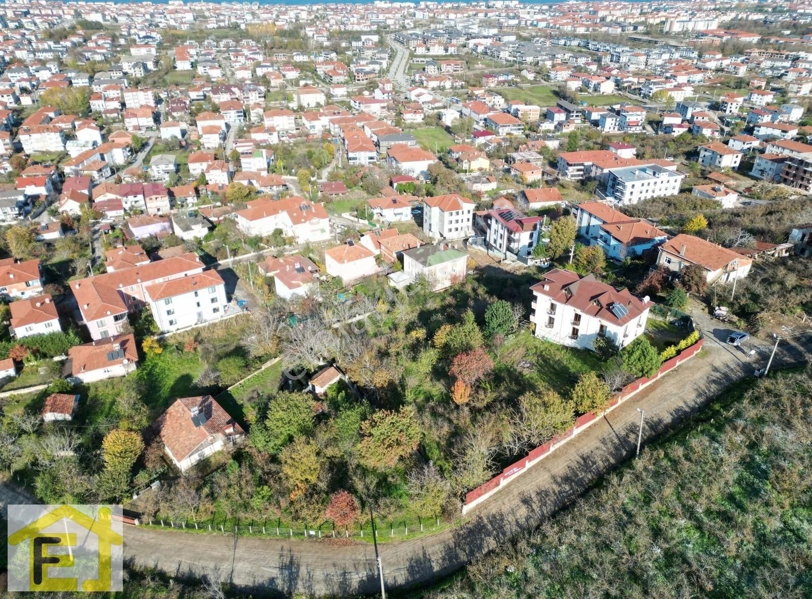 Karasu Aziziye Satılık Villa Karasuda 2.240m2 İçinde Full Deniz Manzaralı Müstakil Lüks Villa