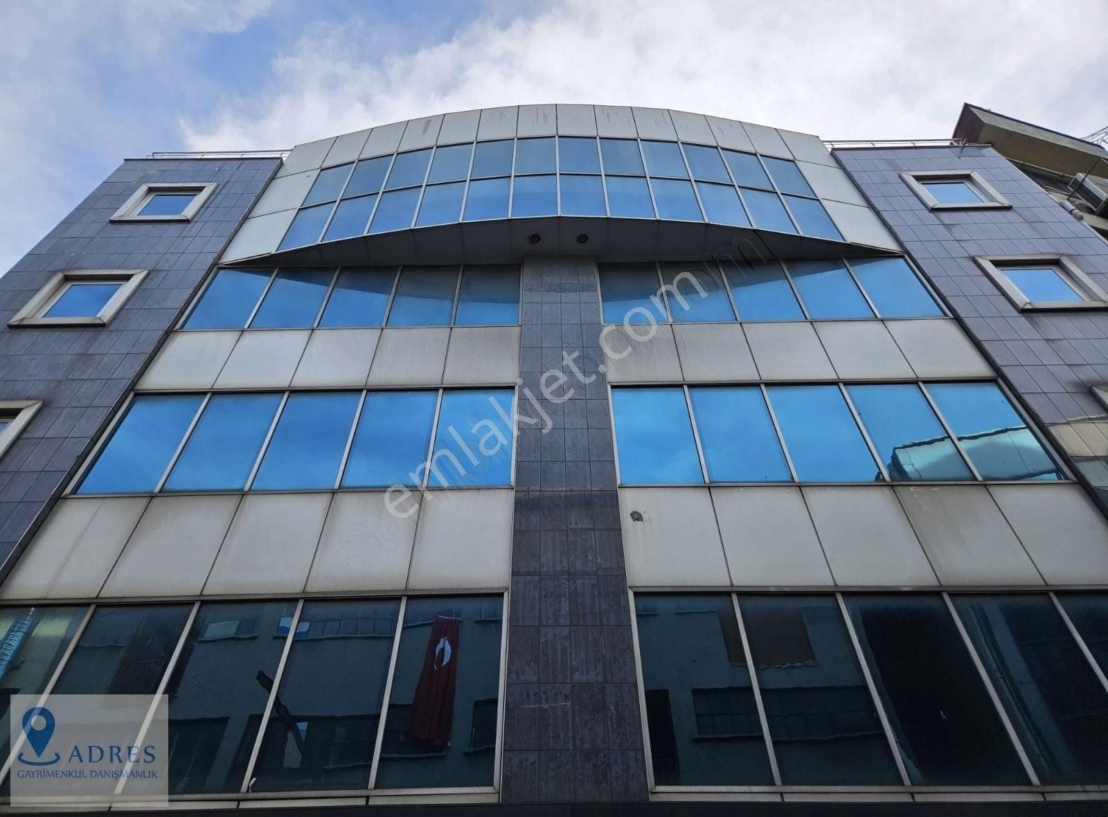 Kağıthane Yeşilce Kiralık Ofis Kağıthane Yeşilce Mh. İçi Yapılı 800 M2 3.kat Kiralık Ofis