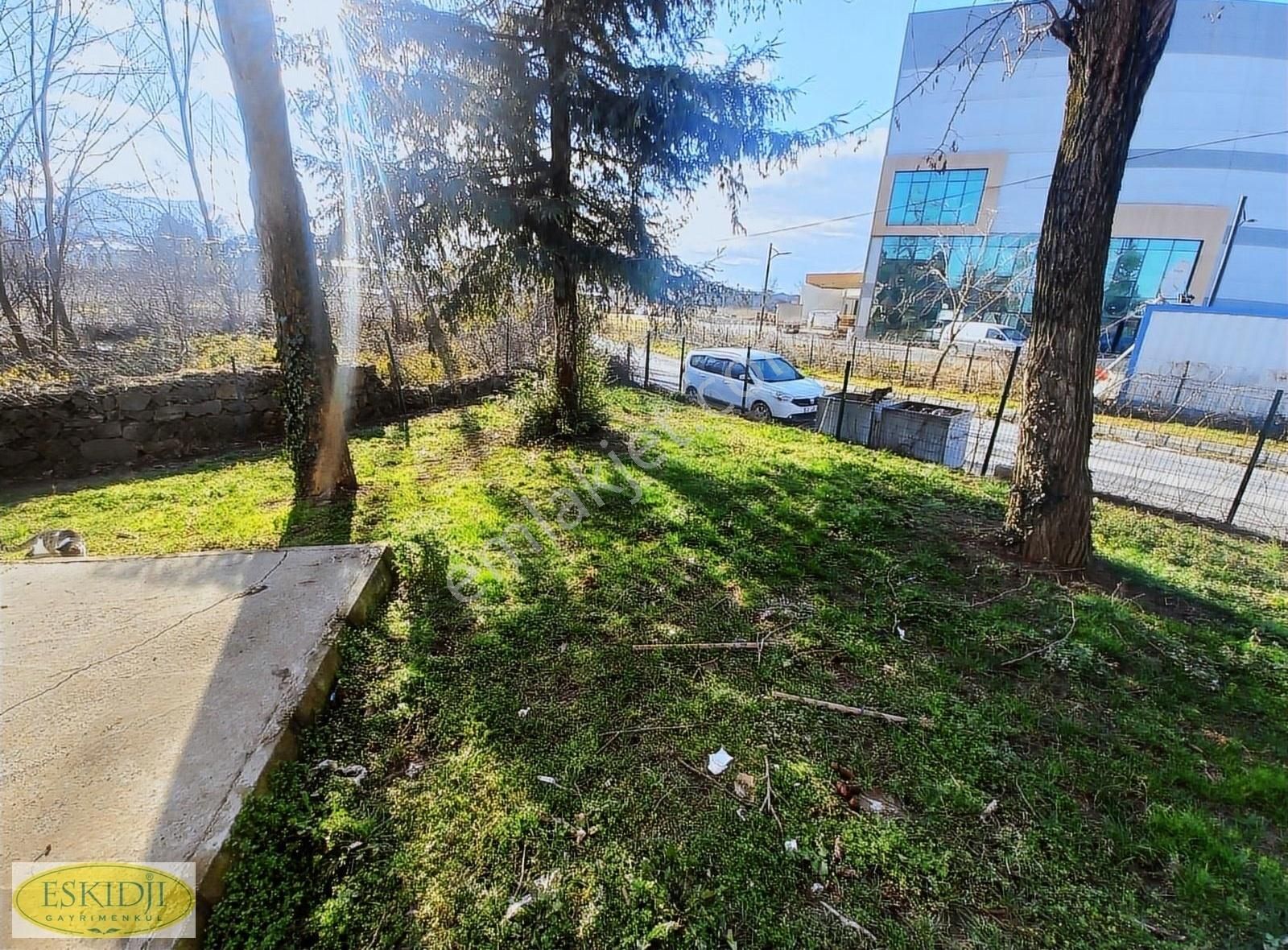 Kartepe Çepni Kiralık Bina Eskidjiden Kartepe Arslanbey Osb Yanı Müstakil Tripleks İşyeri