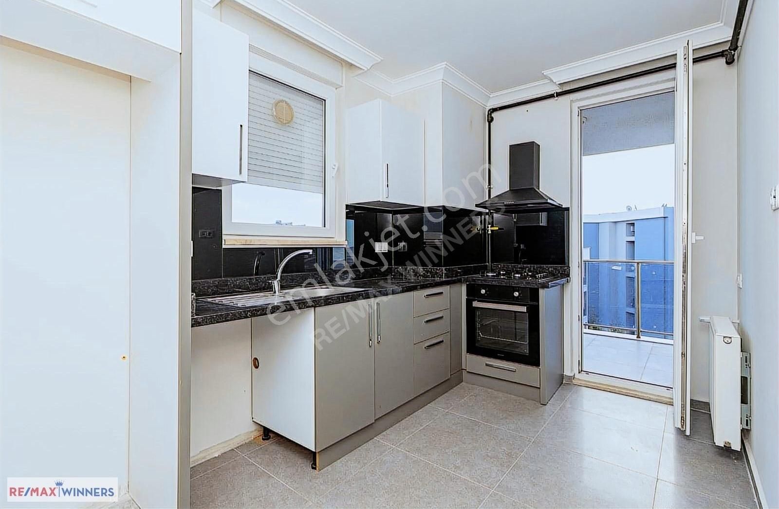 Kepez Yeni Emek Satılık Residence Antalya Taç Premium Deniz Manzaralı Havuzlu 2+1 Satılık Daire