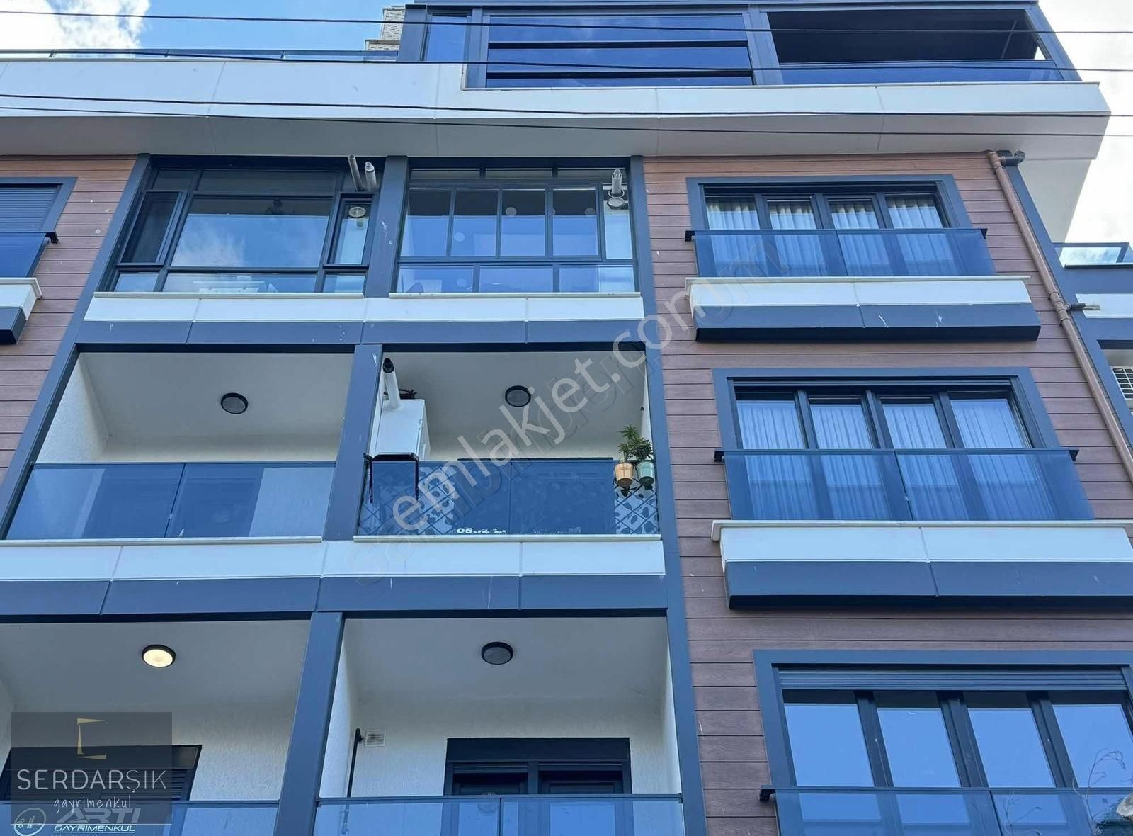 Darıca Bayramoğlu Satılık Daire *bayramoğlu Ada İçi 3+1 130m2 Asansörlü Otoparklı Sıfır Ara Kat*