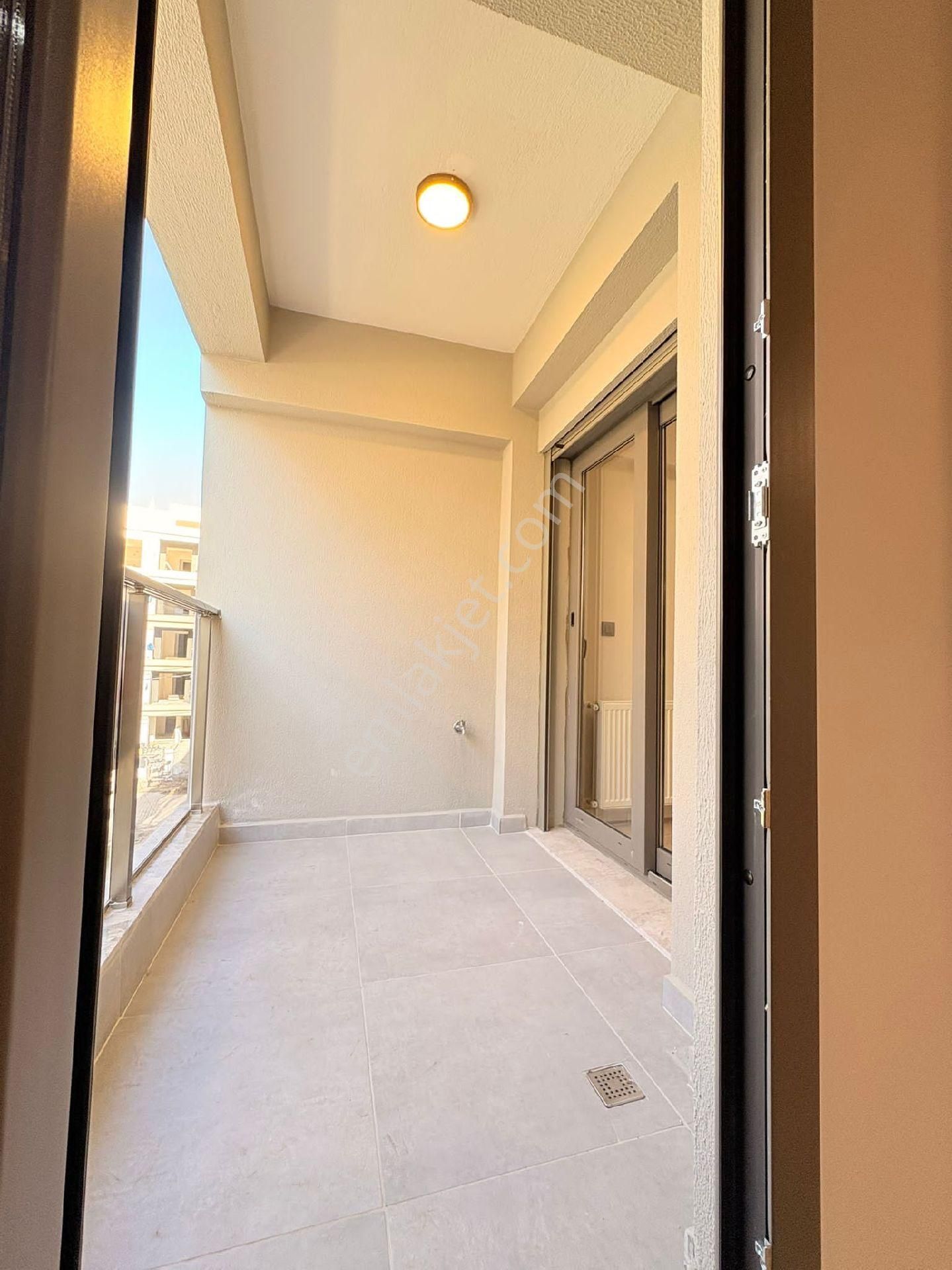 Nergiz Faik Muhuttin Adam Okuluna Yakın Sıfır Daireler - Görsel 17