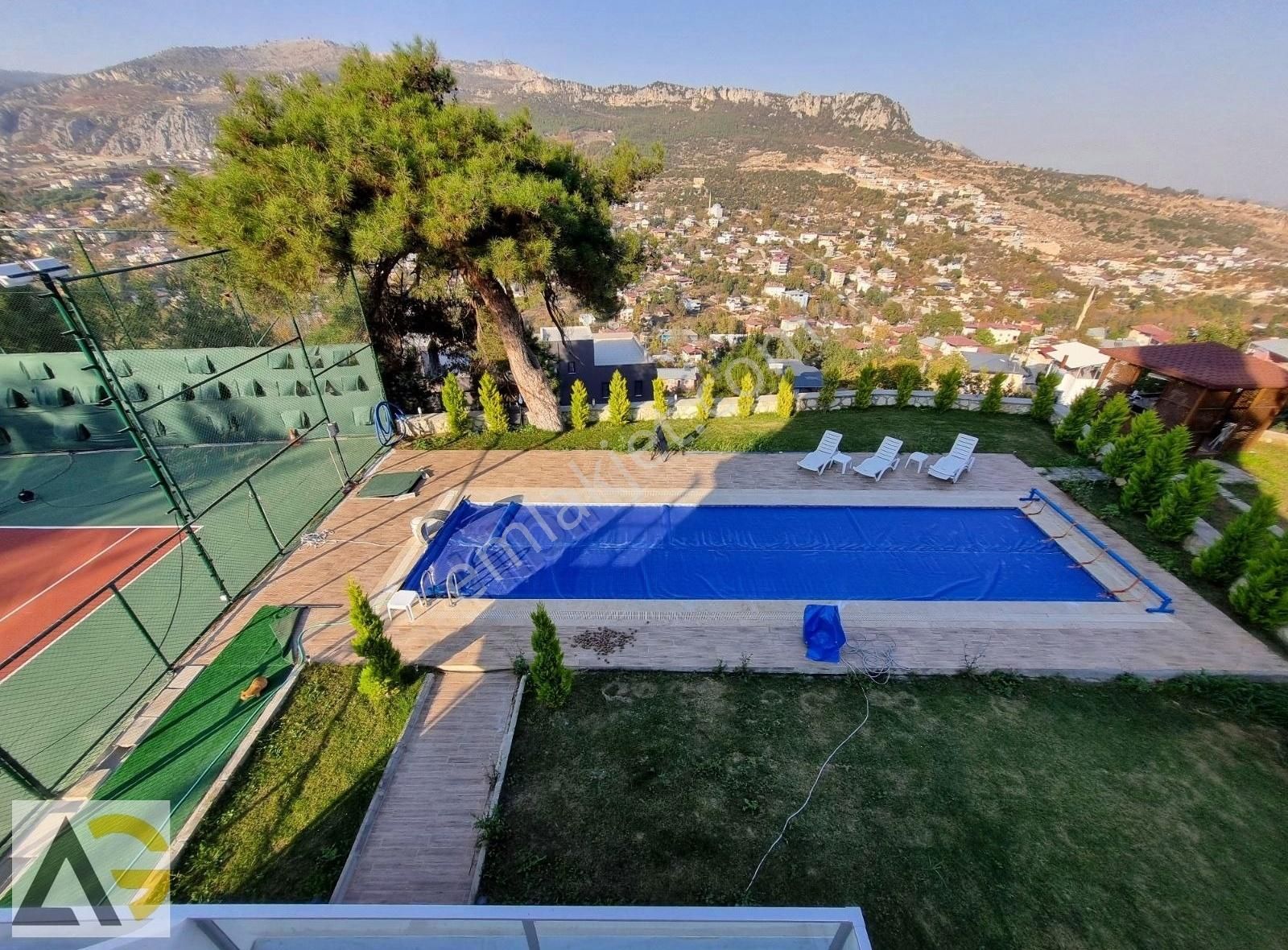 Auradan Soğucakta Eşyalı Satılık 5+1 Villa (havuz, Tenis Kortu) - Görsel 17