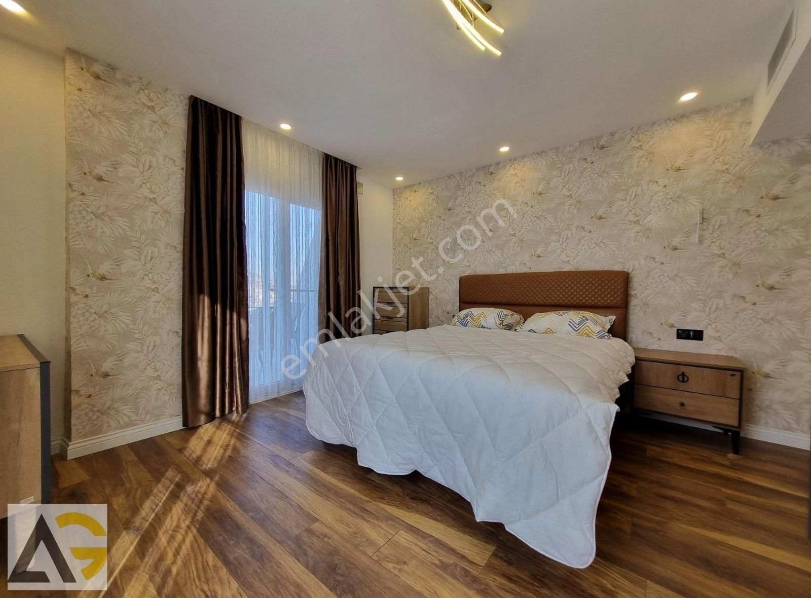 Auradan Soğucakta Eşyalı Satılık 5+1 Villa (havuz, Tenis Kortu) - Görsel 18