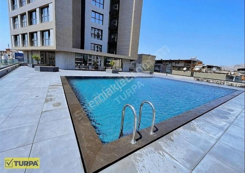 Bornova Rafet Paşa Satılık Residence 1+1 Bornova Varyant Tower Residance Lüks Eşyalı Satılık Daire..