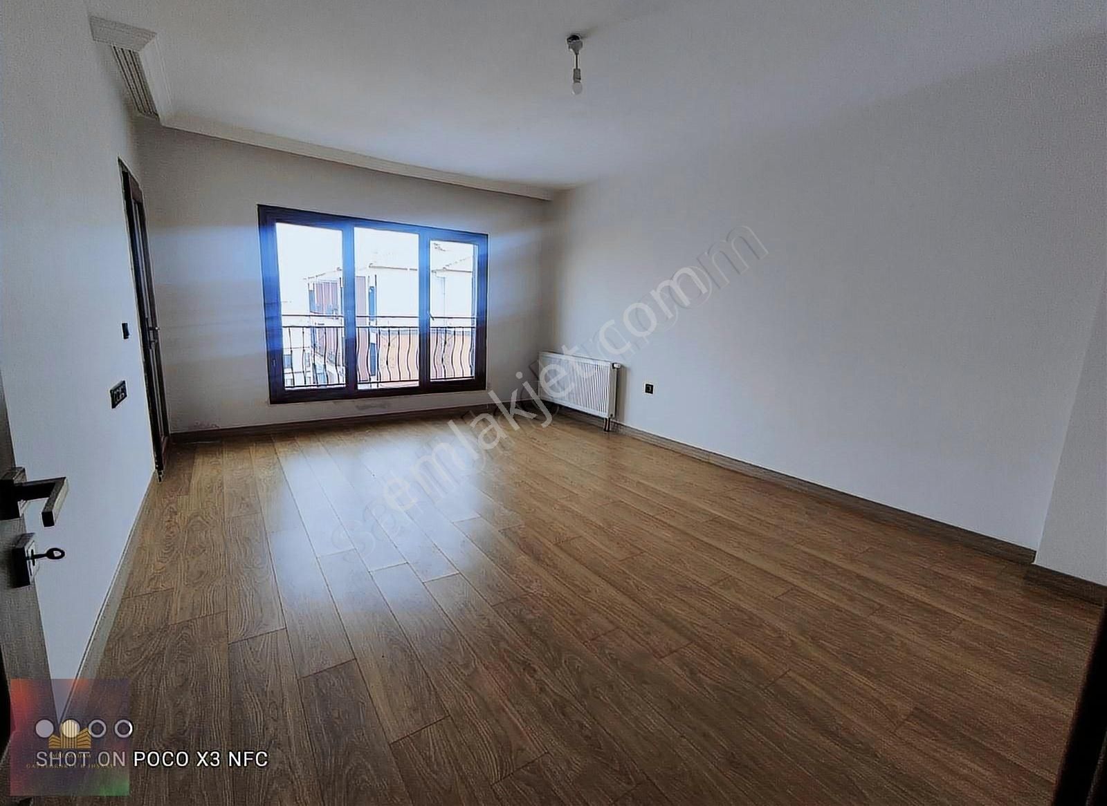 Elazığ Merkez Yemişlik Köyü (Yeniköy) Kiralık Daire E. S./ Galericiler Sitesi Üstünde 3.kat, 3+1 Kiralık Daire