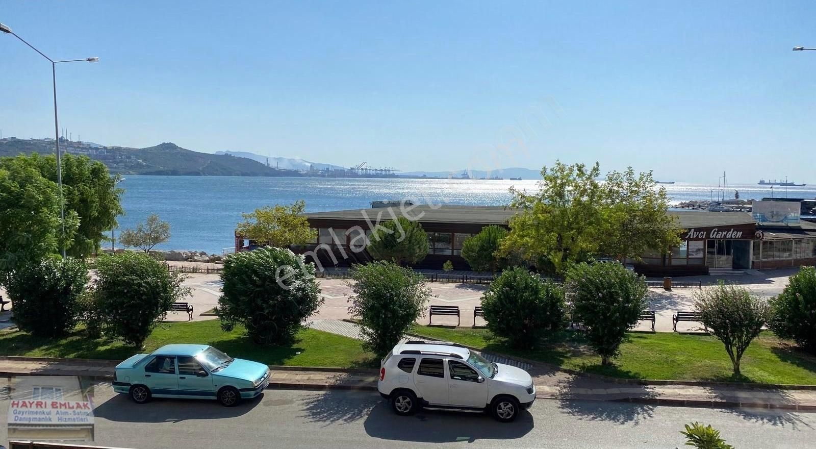 Gemlik Halitpaşa Satılık Daire Gemlik Sahilde Deniz Manzaralı Satılık Daire